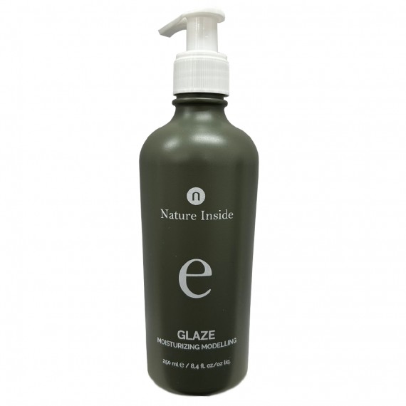 Naturalmente Moisturizing Modelling...