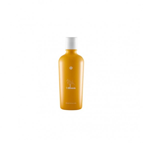 Naturalmente inBloom Lush Shampoo...