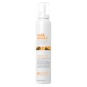 milk_shake Moisture & More Whipped Cream 200ml - mousse idratante senza risciacquo capelli secchi